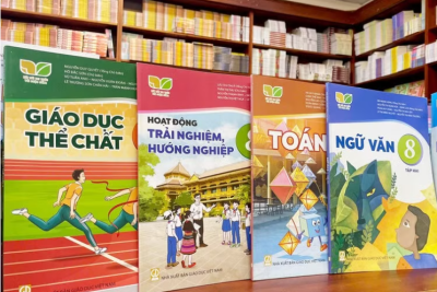 Thống nhất sách giáo khoa trên cả nước: Bước tiến mới vì học sinh và phụ huynh